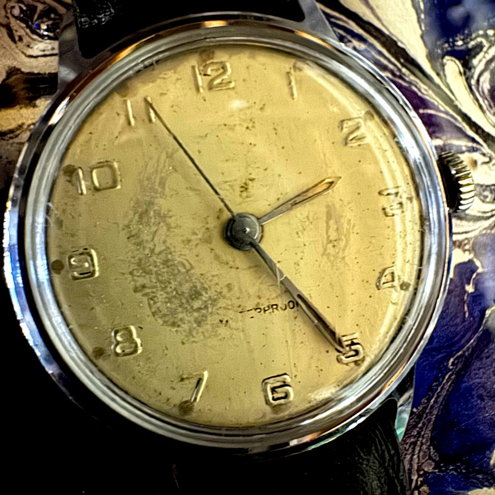 Running manual distressed watch